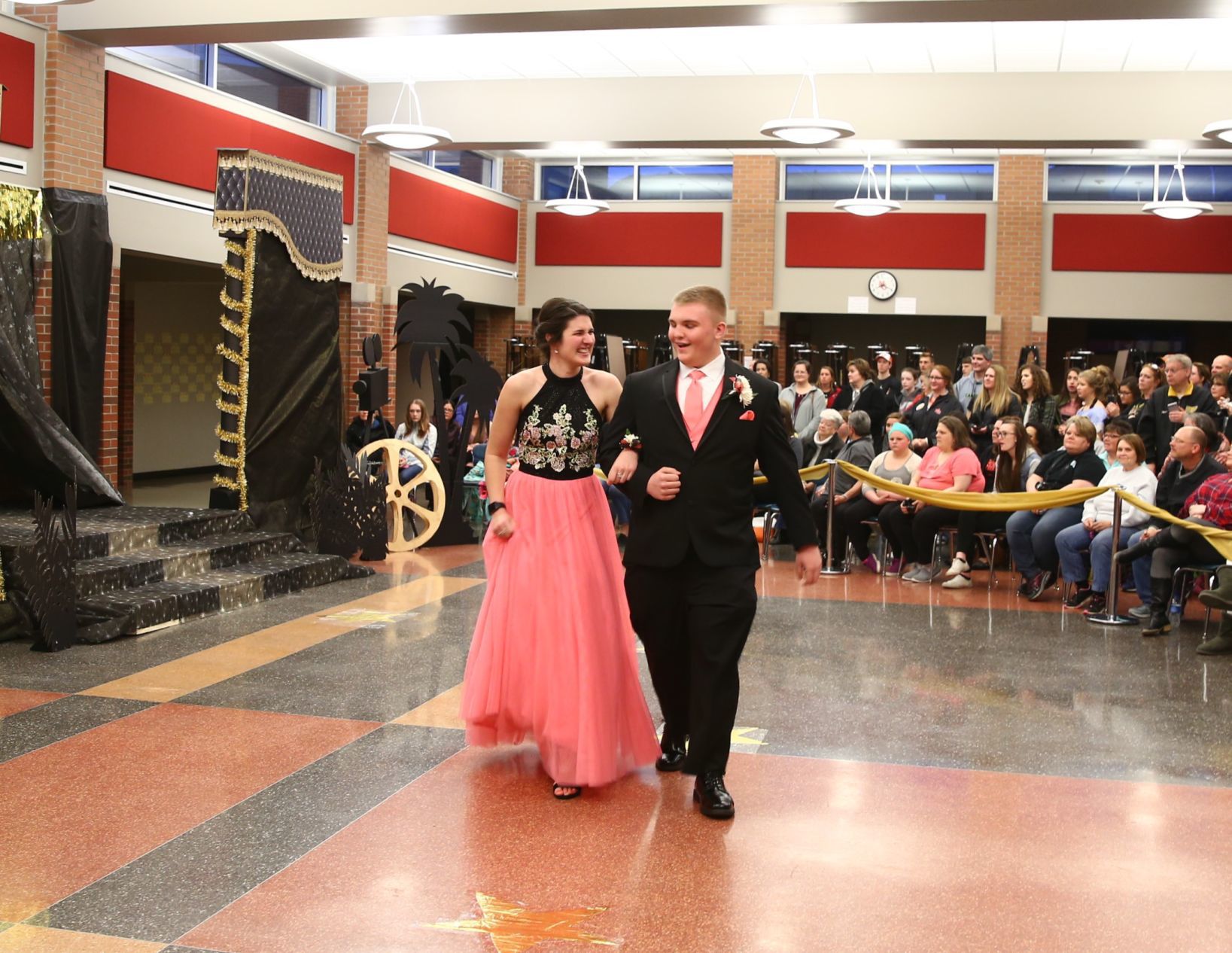 MC Prom 2018 (28).JPG